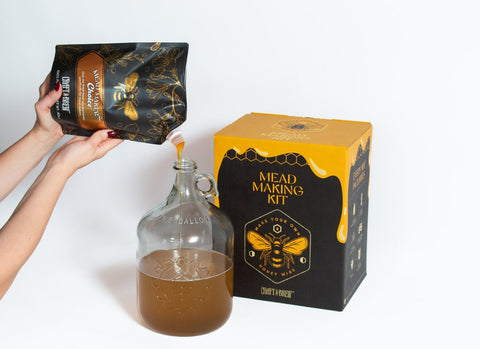 Honey for Mead Making: How Different Honey Varieties Affect Flavor